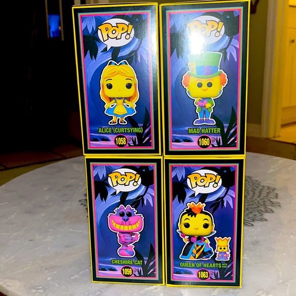 Alice In Wonderland Blacklight Funko Pop Set - Picture 4 of 4